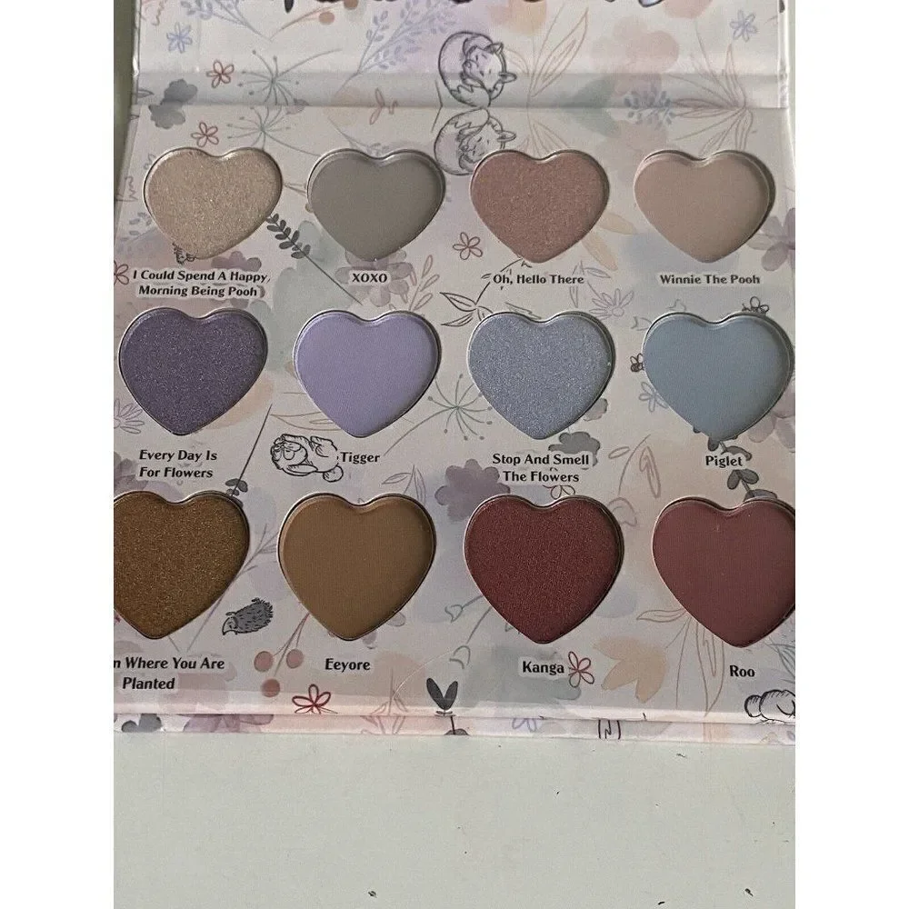 Disney Winnie The Pooh Heart Shaped‎ Eyeshadow Palette With Mirror 12 Colors NEW